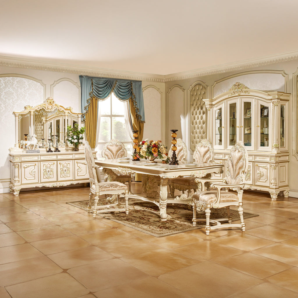 The CAMILLA Dining Set