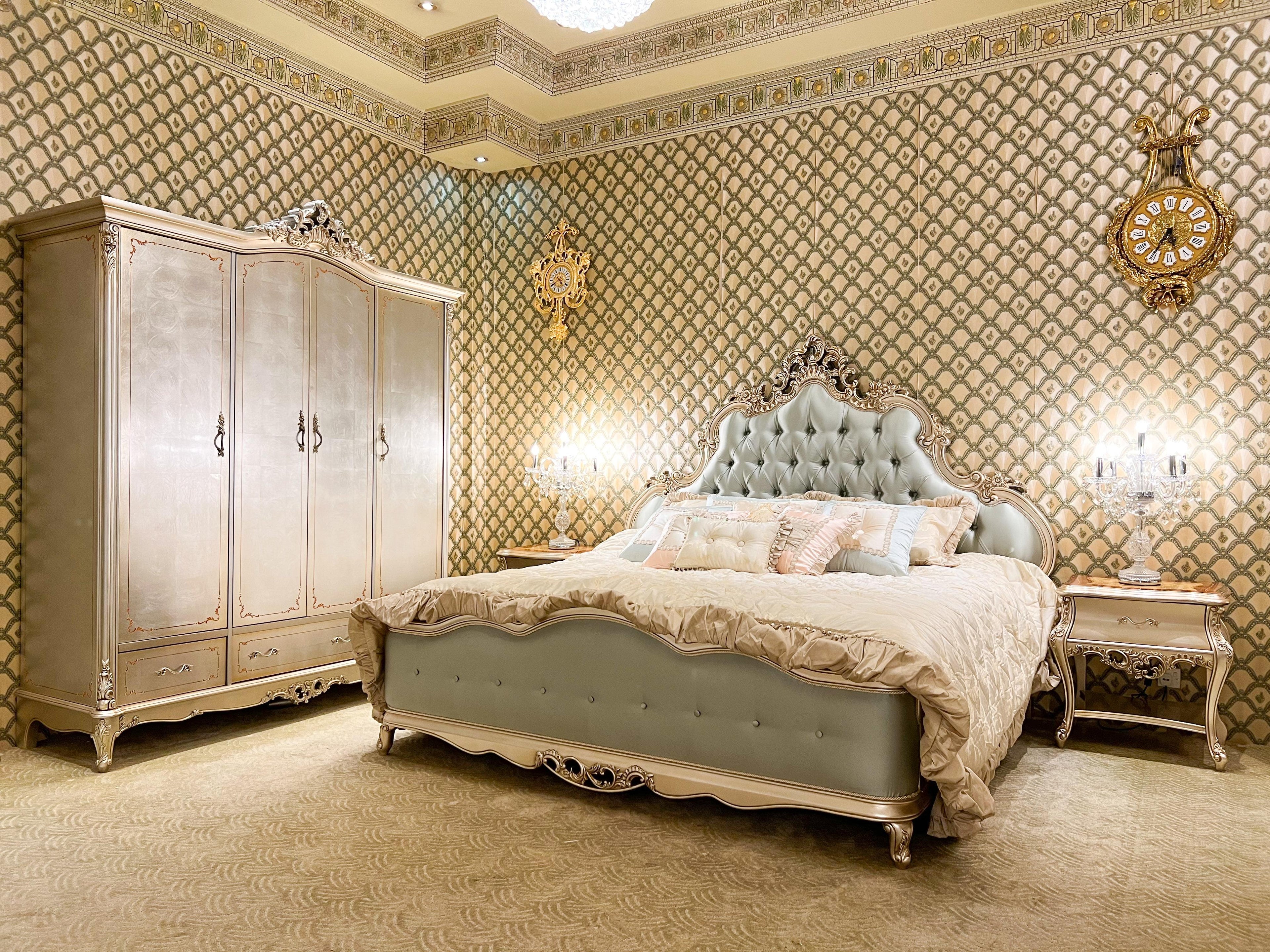 Duchess of Buckingham Bedroom Set by Emperor Palace™