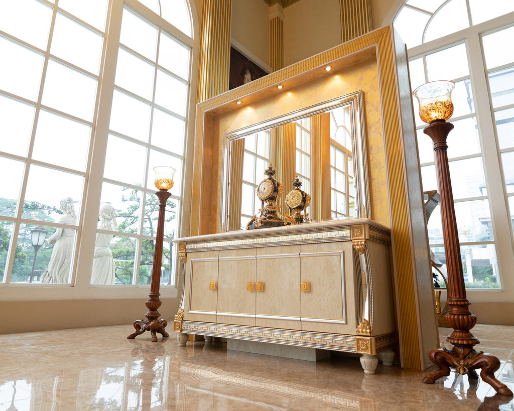 Versailles Dining Set