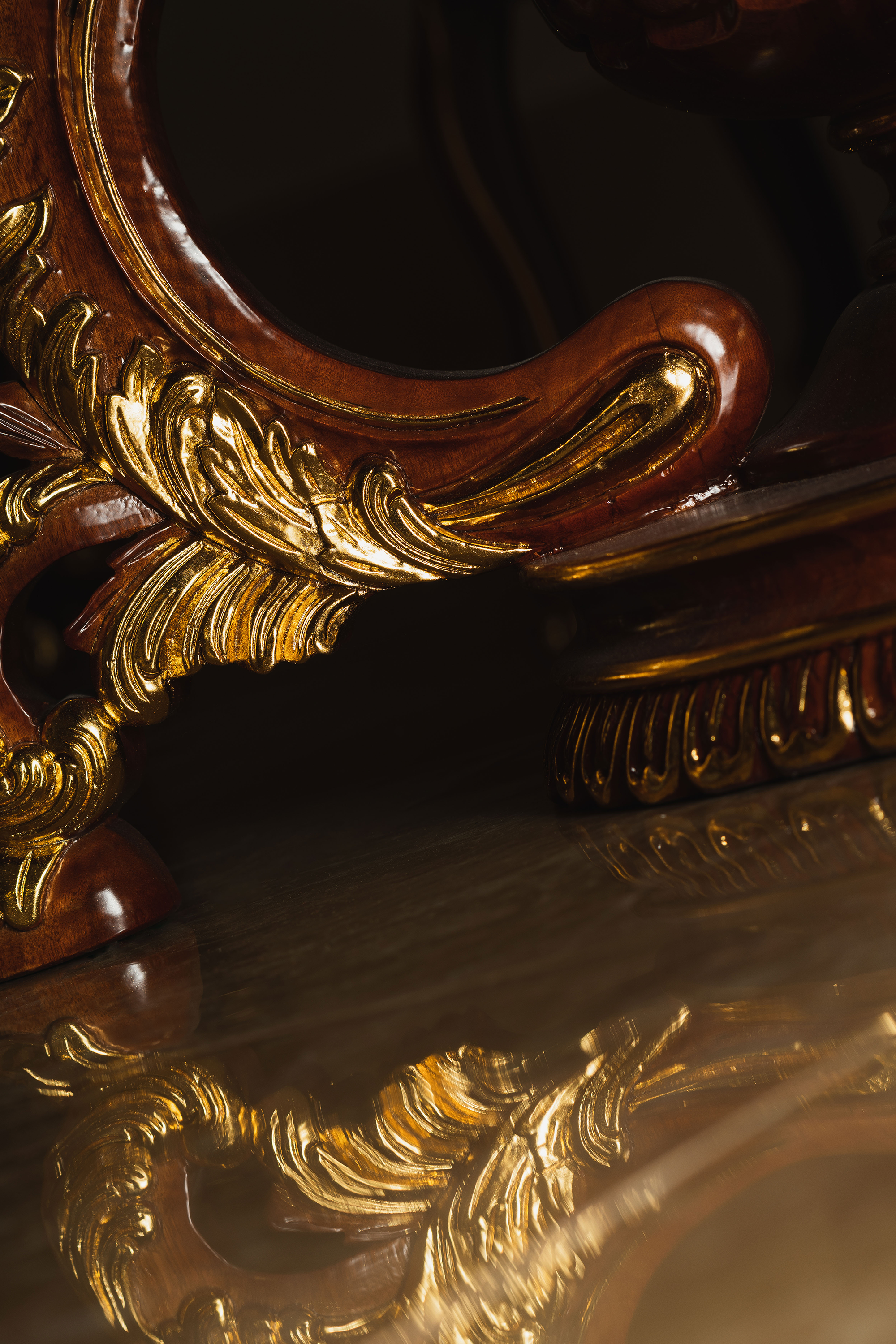 Grand Palazzo Dining Set