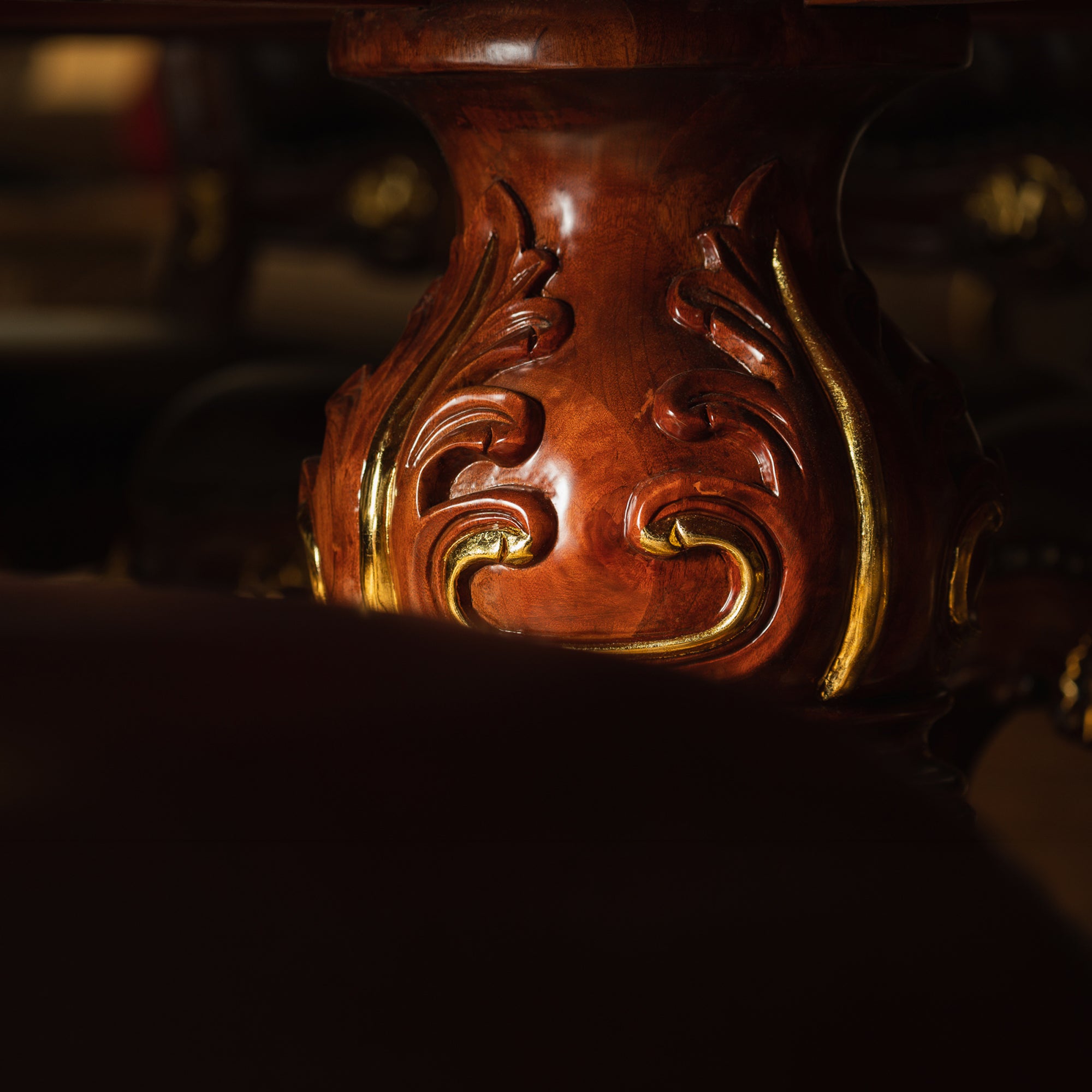 Grand Chambord Dining Set
