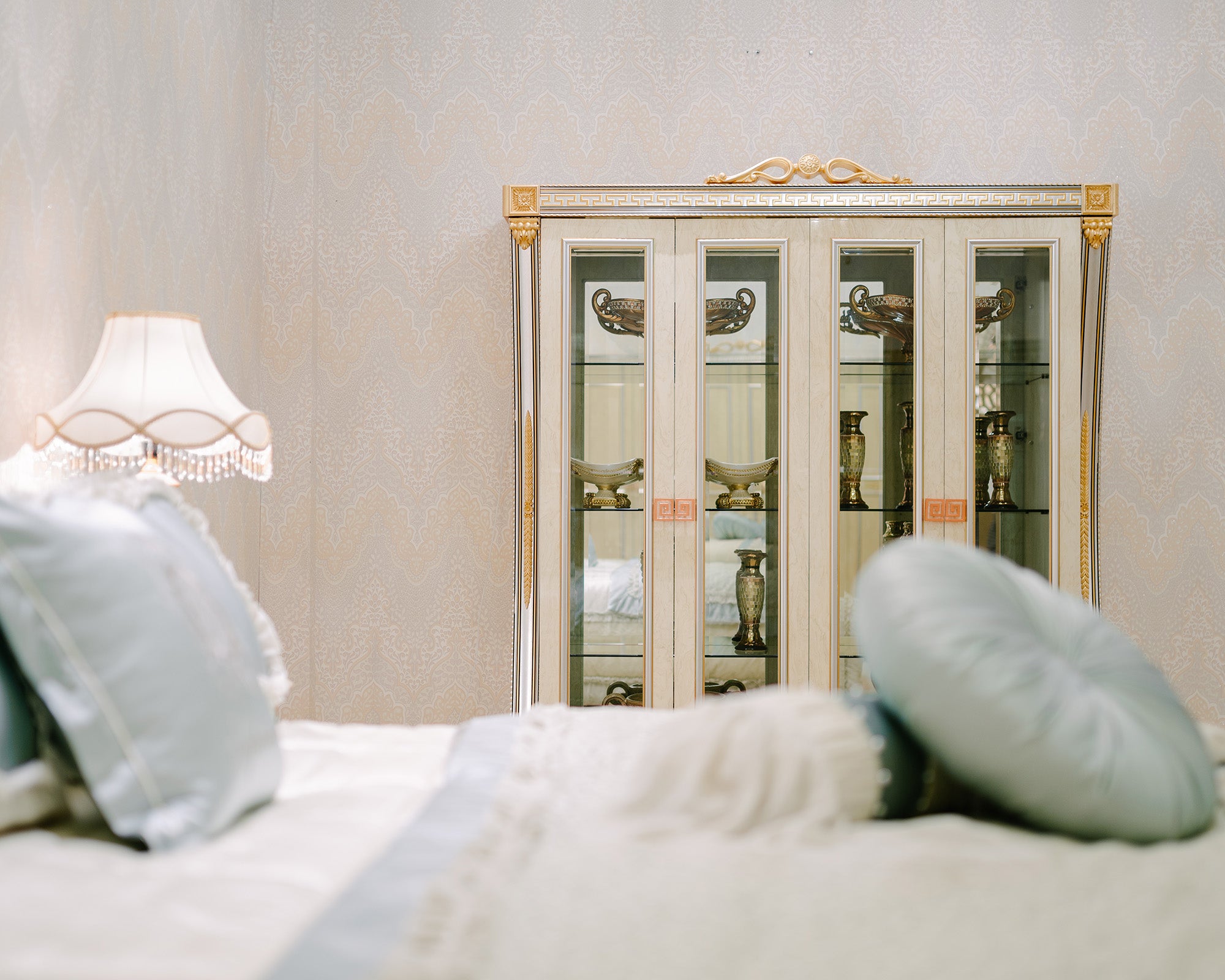 Versailles Bedroom Set