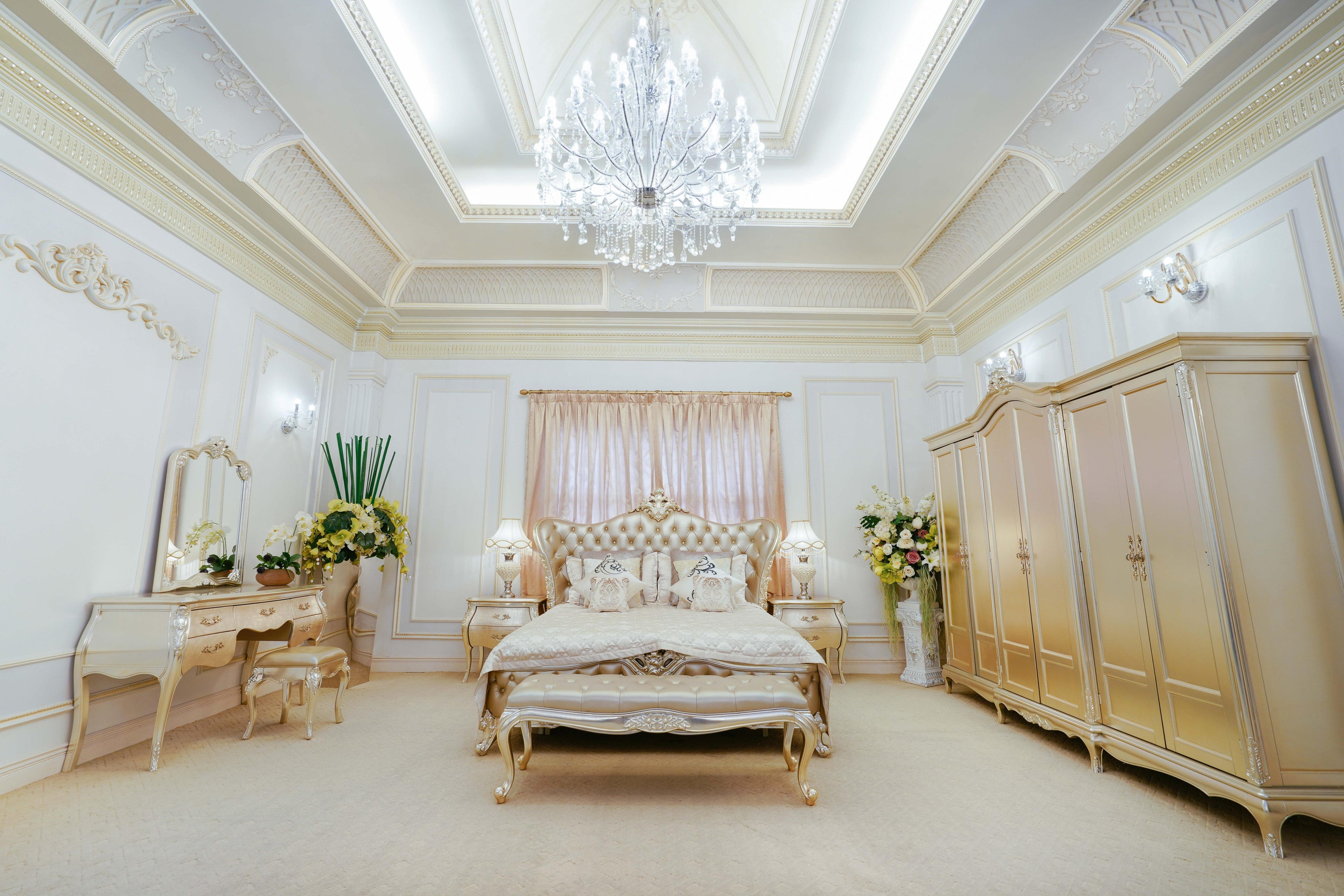 Queen Elizabeth Bedroom Set by Emperor Palace™