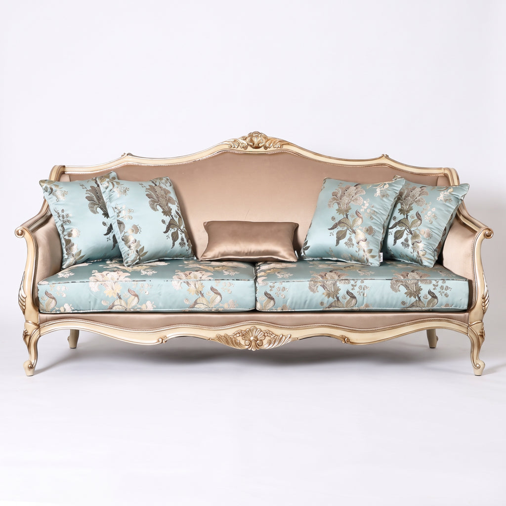 The CATHERINE Majestic Living Room Concept